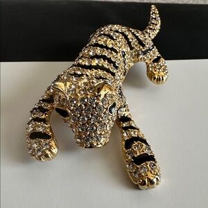 Giovanni Vintage Tiger Brooch - Signed